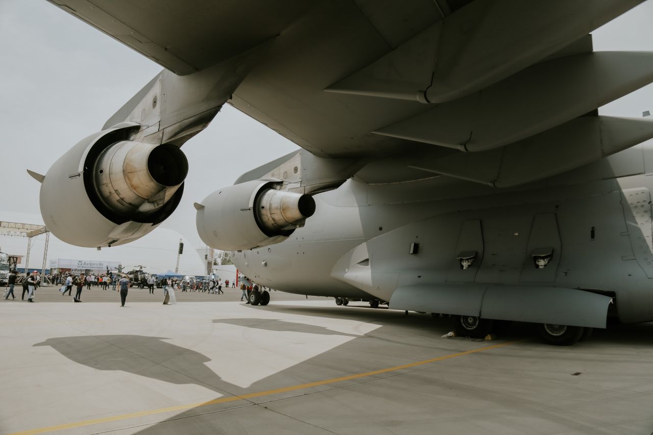 Motores de aeronave con componentes para aplicaciones aeroespaciales